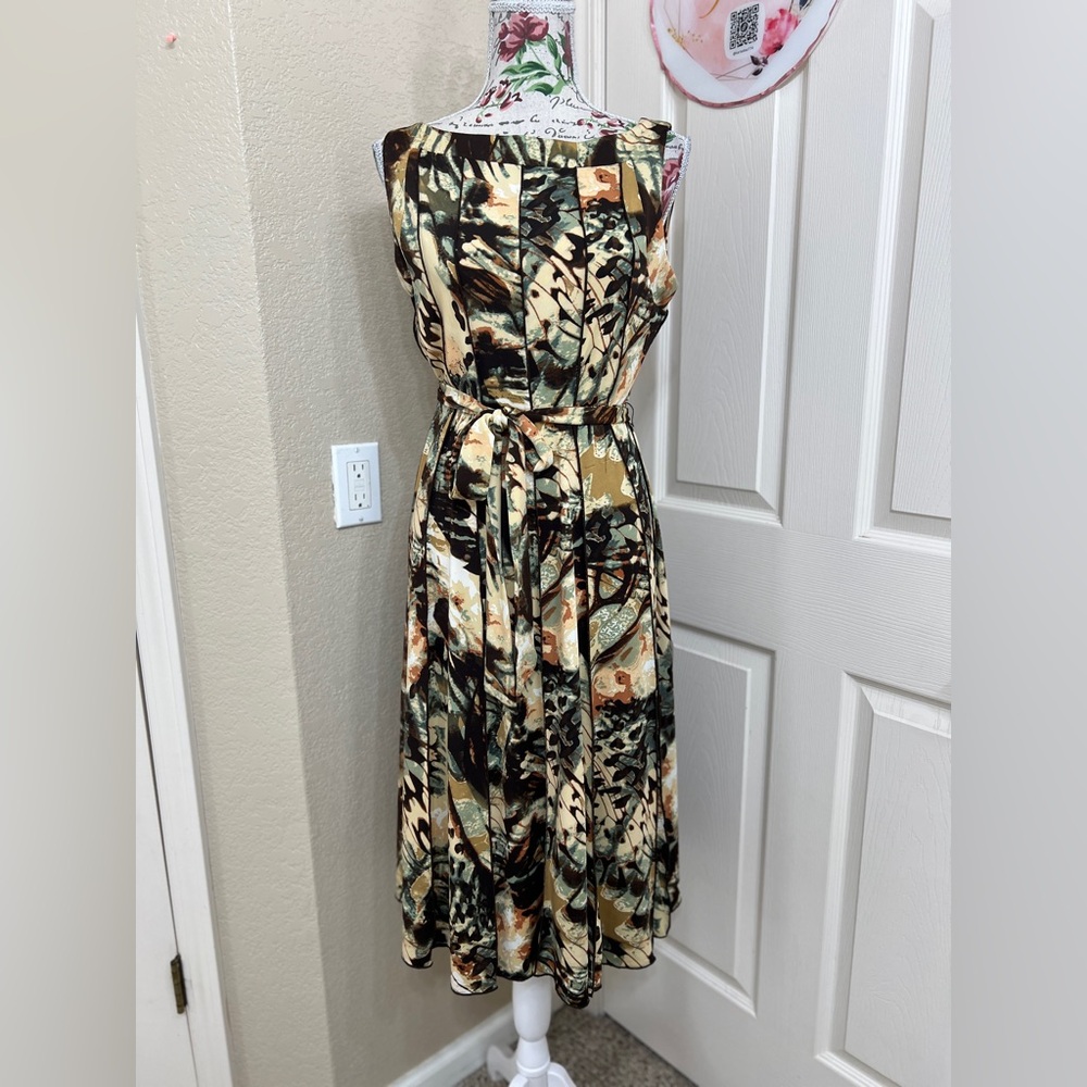 Elegant Multicolor Sleeveless Dress